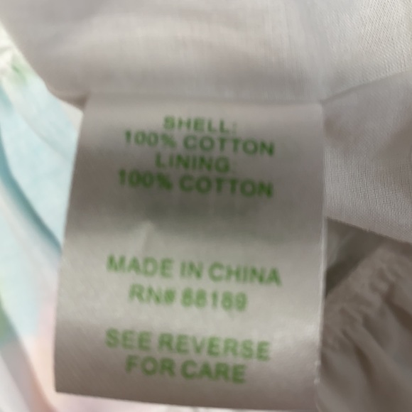 NWOT-Lilly Pulitzer Dress.-NWOT-size-2 worn 1 time. Fabulous fabric - Picture 14 of 15